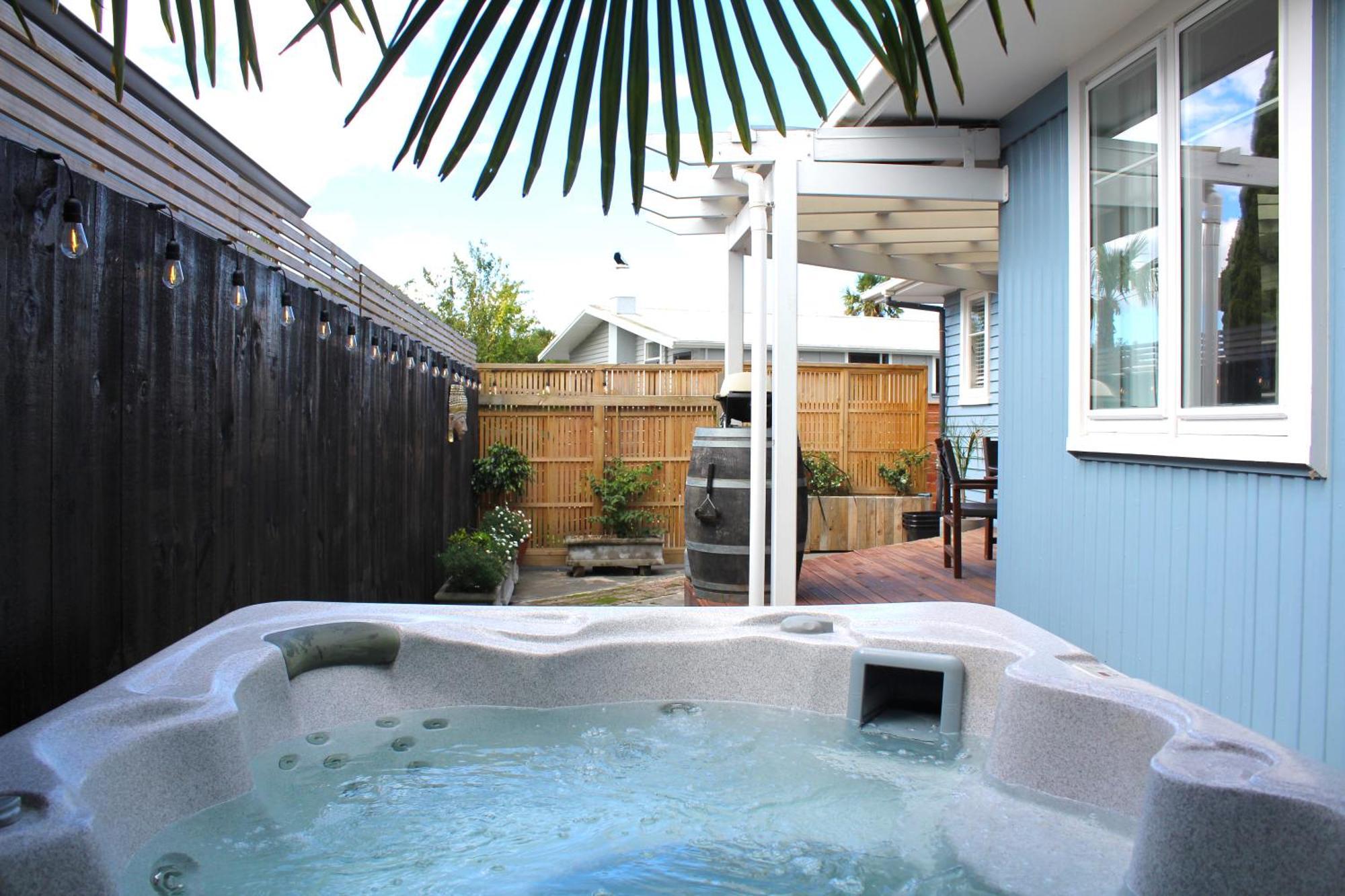 Beautiful Home With Short Stroll To Havelock Village Havelock North Exterior foto